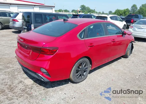 2023 Kia Forte Lxs z USA, uszkodzony, nr VIN 3KPF24ADXPE611880
